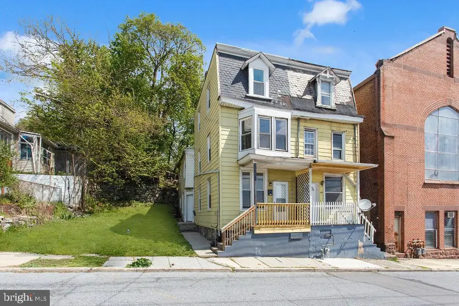 211 N 2nd St, Steelton, PA 17113 - #3