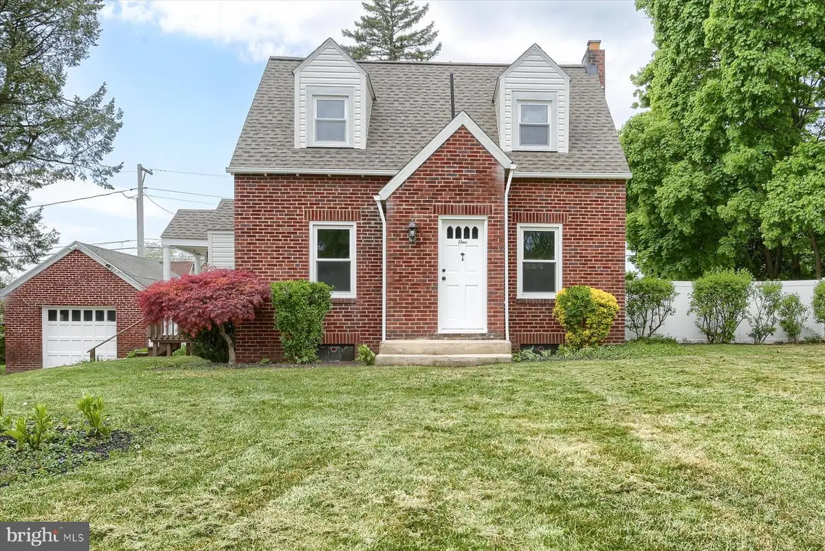 1 Oakmont Rd, Harrisburg, PA 17109 - #1