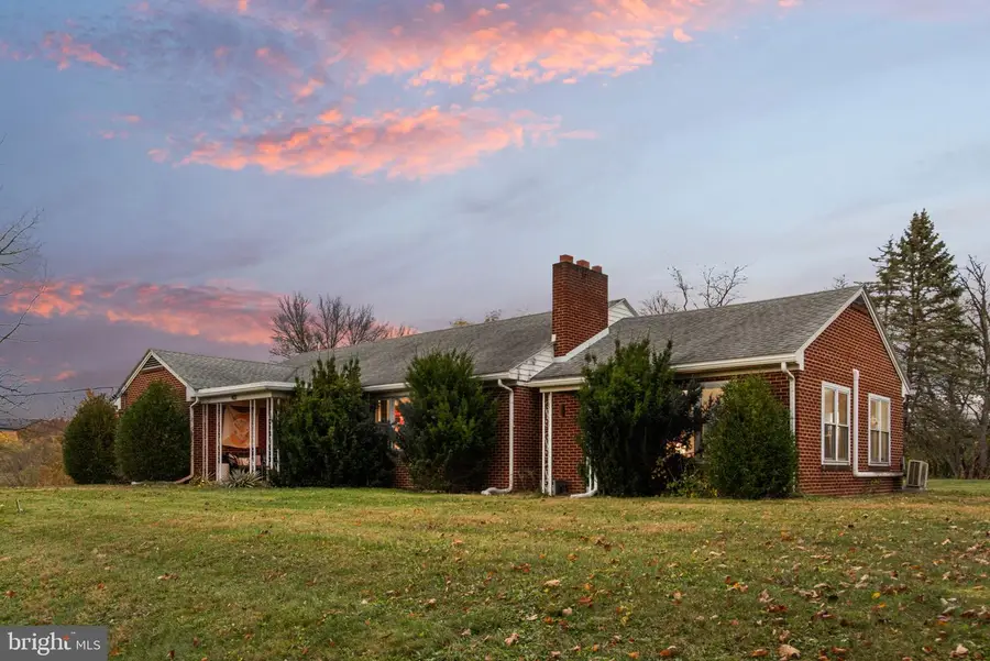 401 Village Rd, Harrisburg, PA 17112 - #2