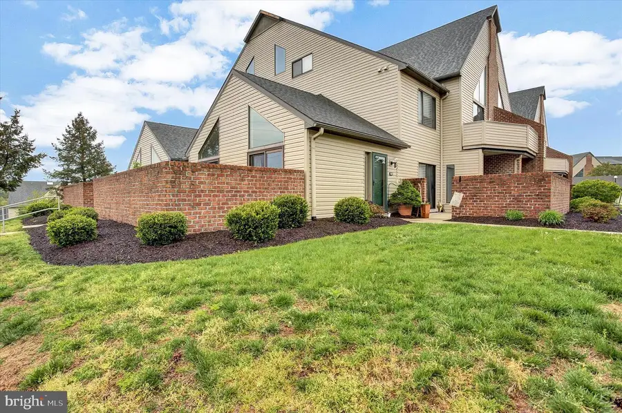 609 Cherrington Dr, Harrisburg, PA 17110 - #2