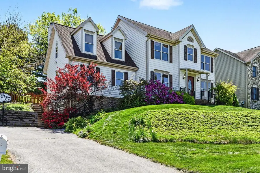 1242 Jill Dr, Hummelstown, PA 17036 - #2