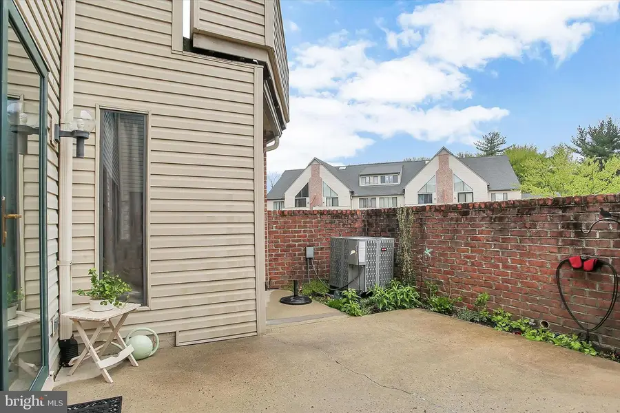 505 Cherrington Dr, Harrisburg, PA 17110 - #3