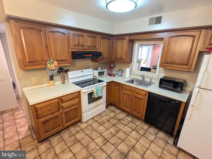 940a Innsbruck Dr, Hummelstown, PA 17036 - #3