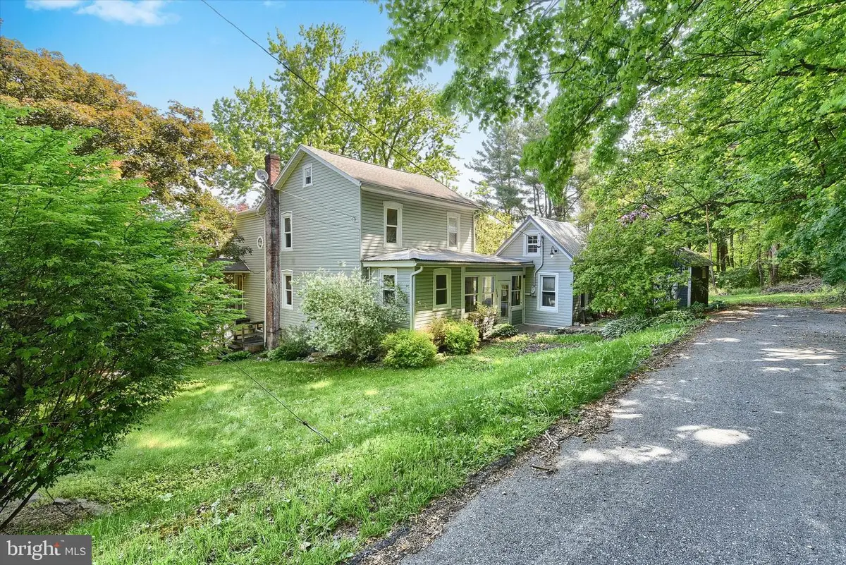 238 Camp St, Elizabethville, PA 17023 - #1