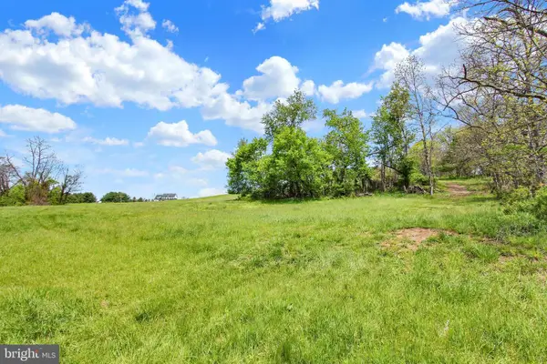 115 Stone Mill Rd, HUMMELSTOWN, PA 17036