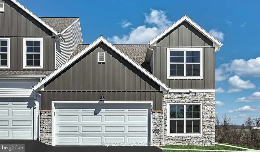 7827 Oak Brook Dr, Harrisburg, PA 17112 - #2