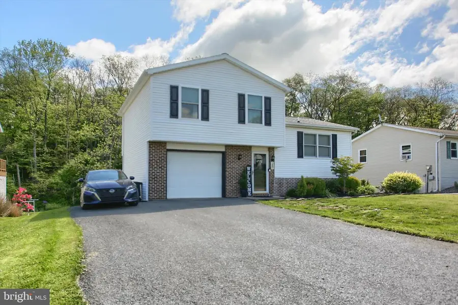 261 Ridgewood Dr, Millersburg, PA 17061 - #2