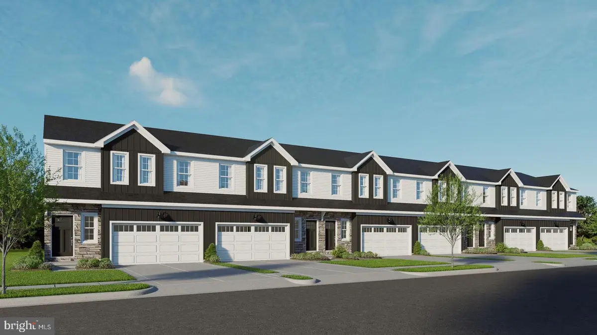 7852 Oak Brook Dr, Harrisburg, PA 17112 - #1