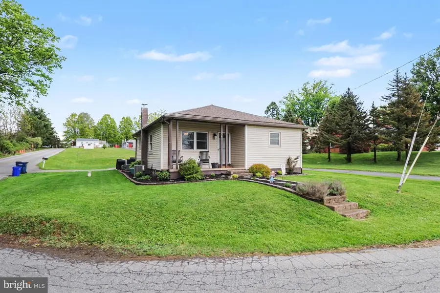 174 Hollywood Dr, Middletown, PA 17057 - #3