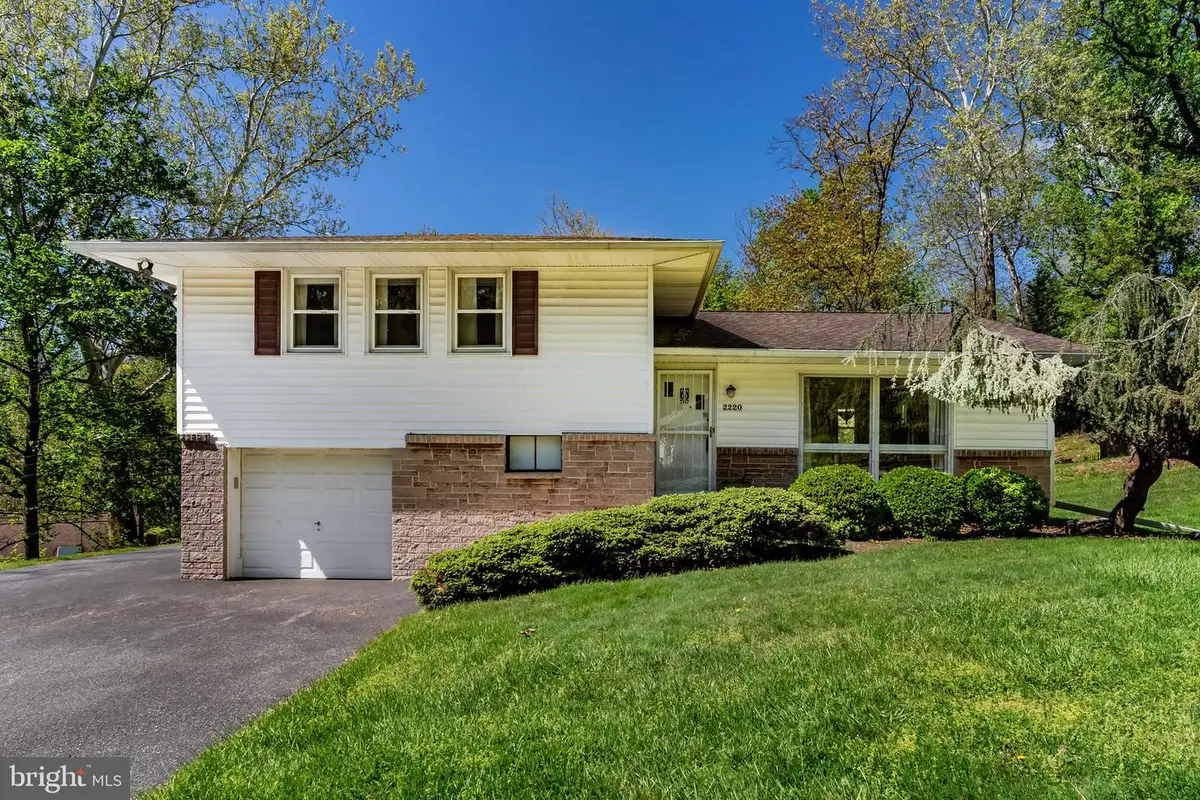 2220 Blue Mountain Pkwy, Harrisburg, PA 17112 - #1