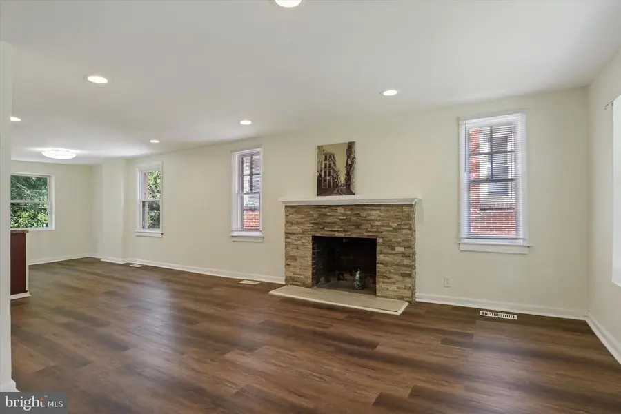 2266 Kensington St, Harrisburg, PA 17104 - #3