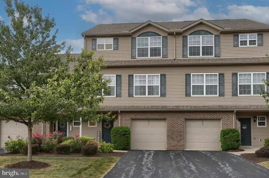 231 Thrush Dr, Hummelstown, PA 17036 - #2