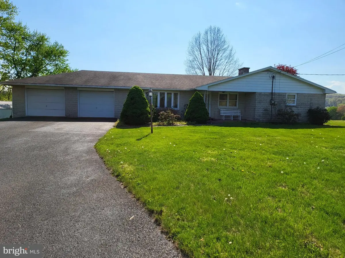 32 Sheetz Rd, Halifax, PA 17032 - #1