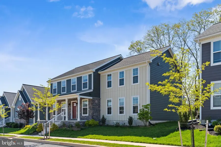 2425 Hawthorne Dr, Harrisburg, PA 17110 - #3