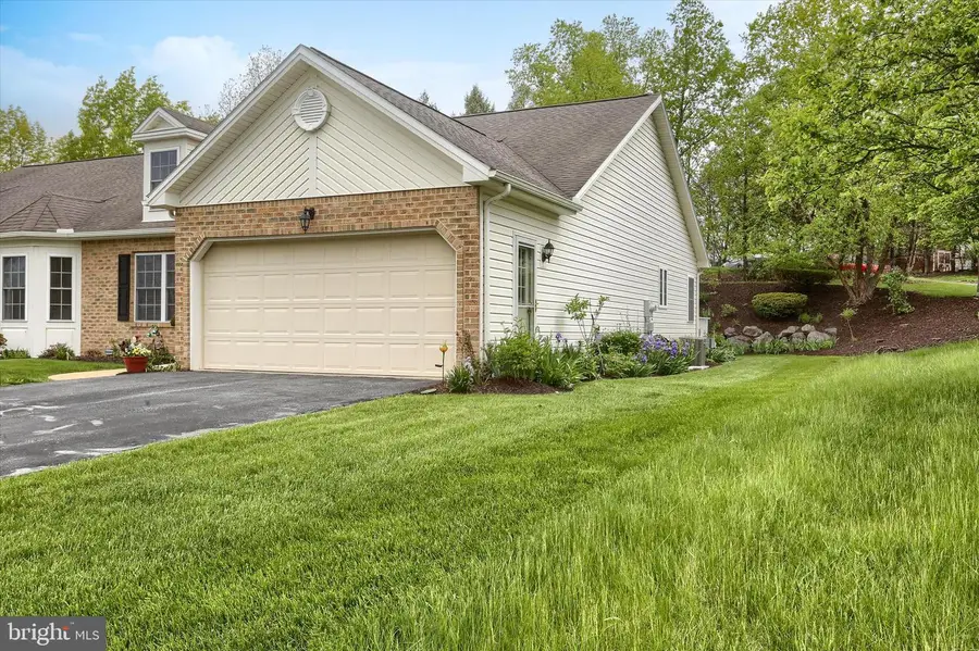 387 Schaffner Dr, Harrisburg, PA 17112 - #3