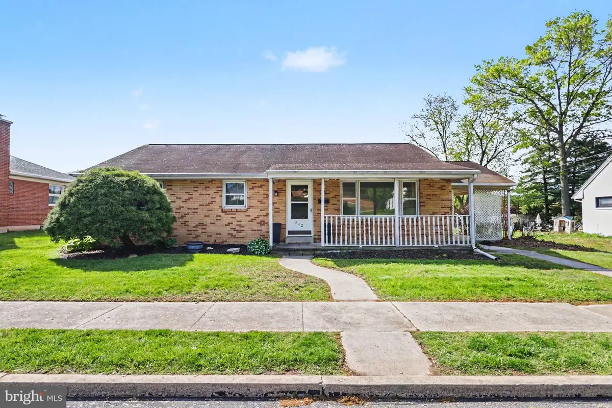542 W Areba Ave, Hershey, PA 17033 - #1