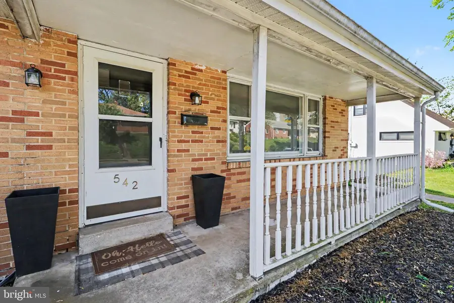 542 W Areba Ave, Hershey, PA 17033 - #3