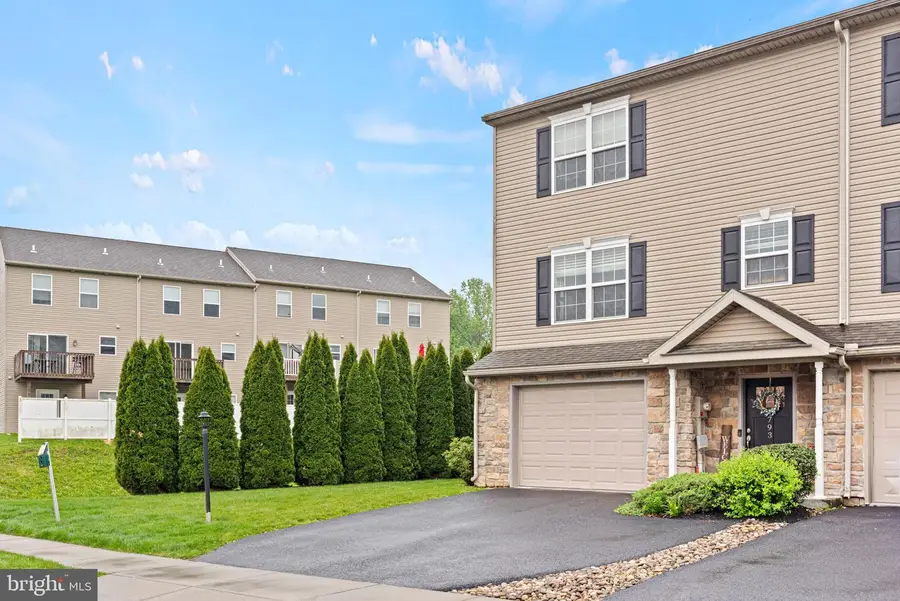 793 S 82nd St, Harrisburg, PA 17111 - #2