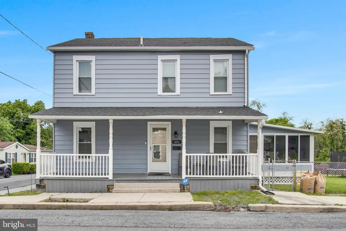 501 Bessemer St, Steelton, PA 17113 - #1
