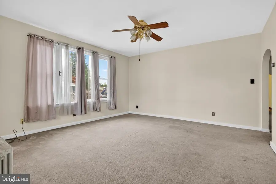 235 S 29th St, Harrisburg, PA 17103 - #3