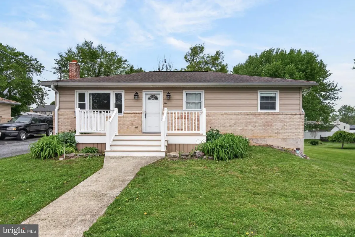 6216 Pine St, Harrisburg, PA 17112 - #1