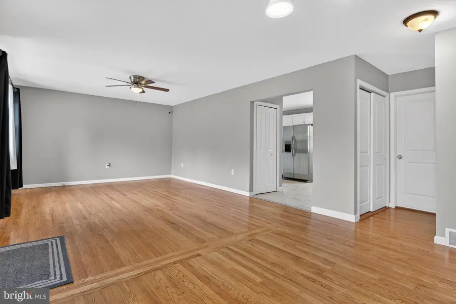 6216 Pine St, Harrisburg, PA 17112 - #2
