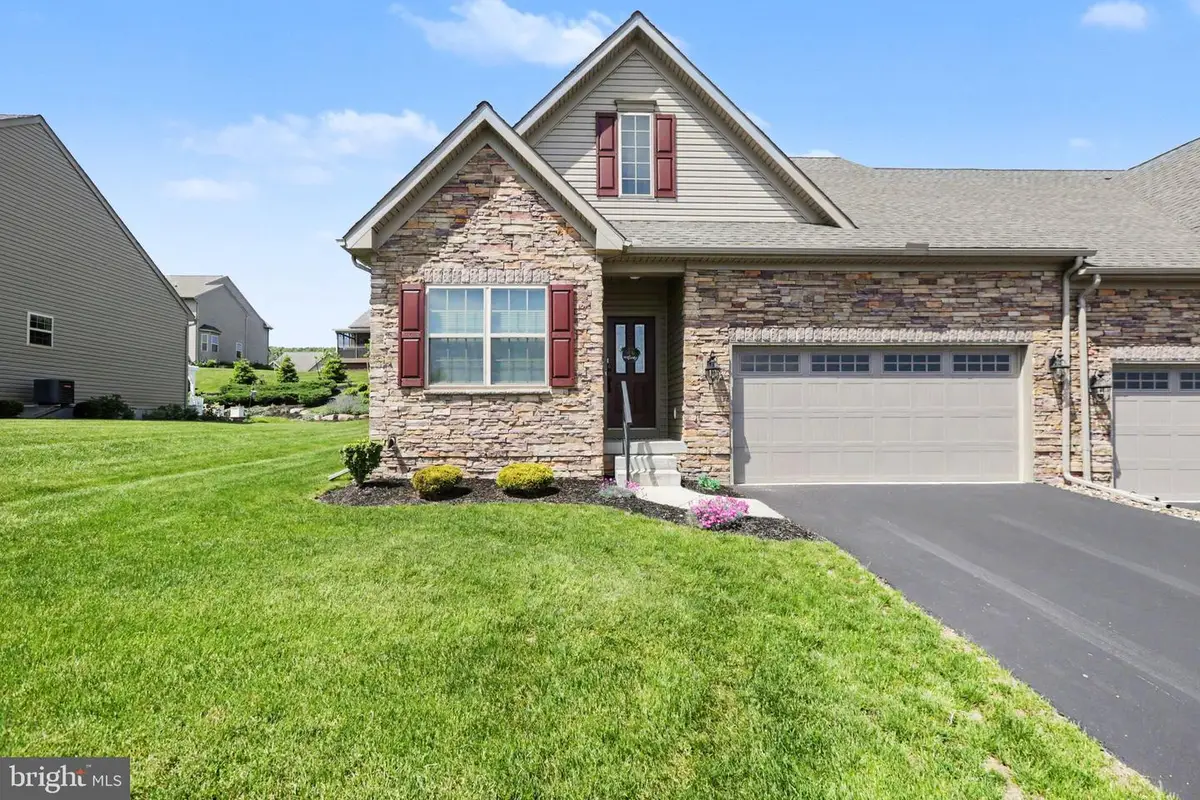 4322 Ashdon Dr, Harrisburg, PA 17112 - #1