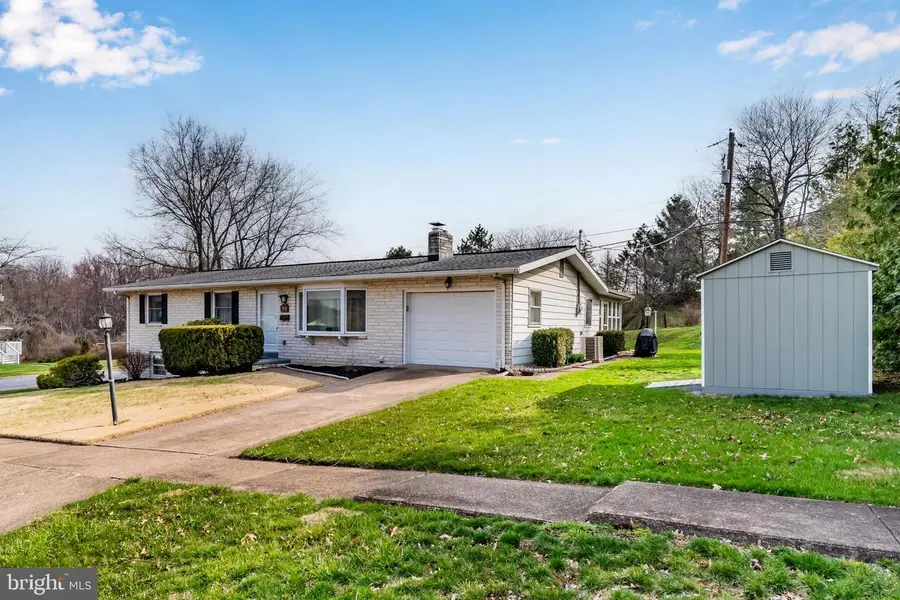 523 Hastings Dr, Harrisburg, PA 17109 - #2