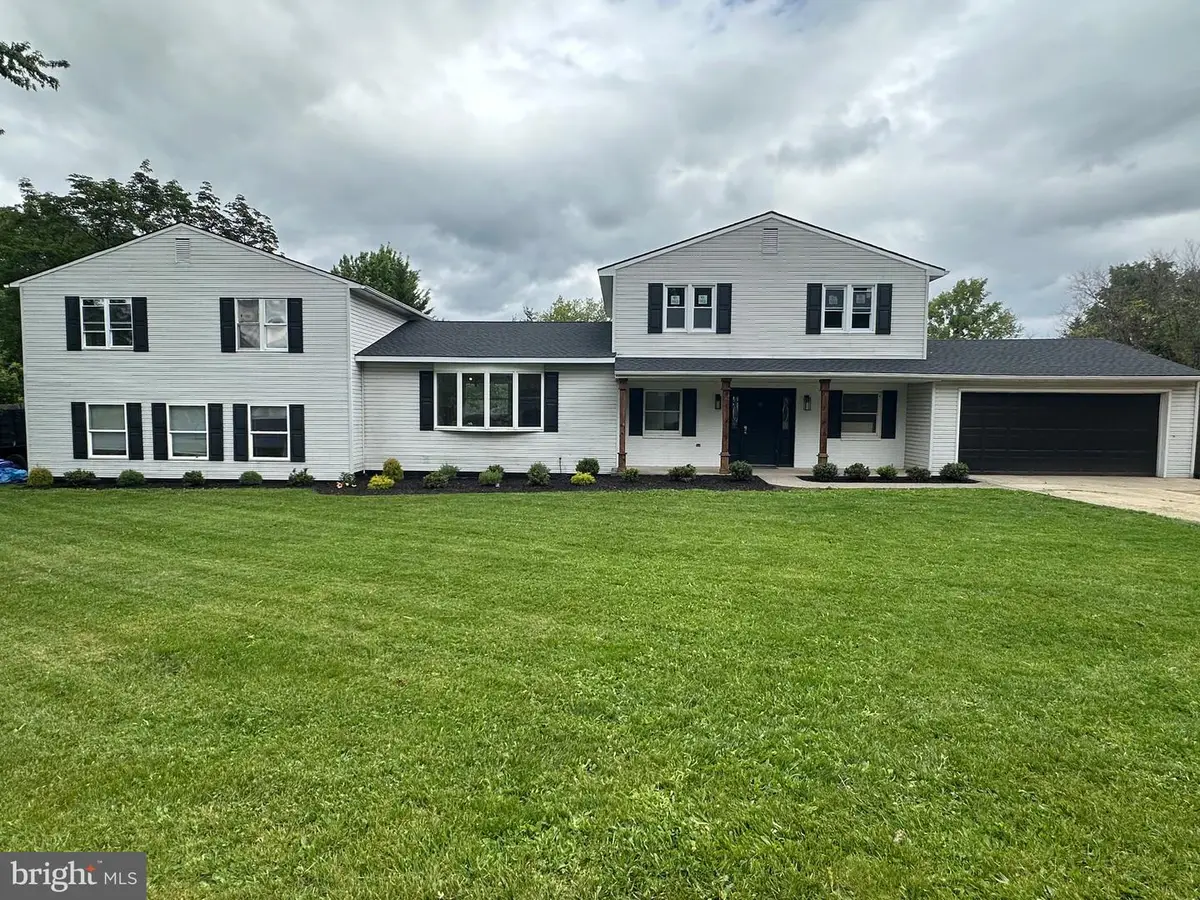 2111 Sycamore Dr, Harrisburg, PA 17112 - #1