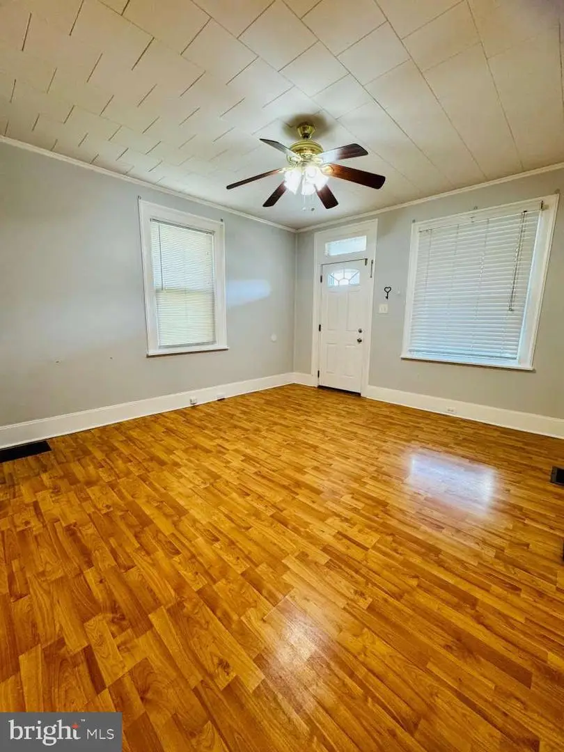 4275 N 6th St, Harrisburg, PA 17110 - #3