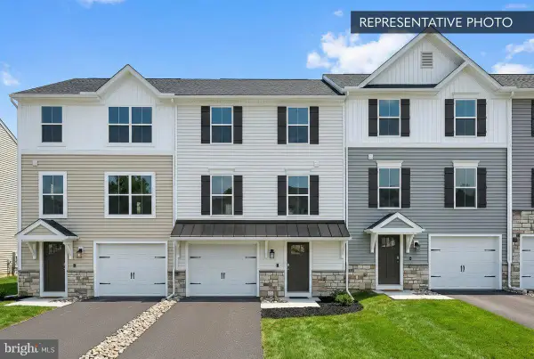 1031 Addie Ln #lot 2702, HARRISBURG, PA 17112