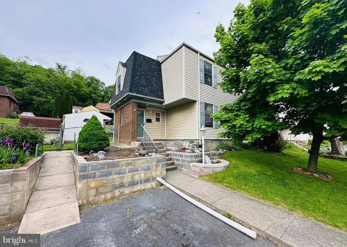 505 S 2nd St, Steelton, PA 17113 - #1