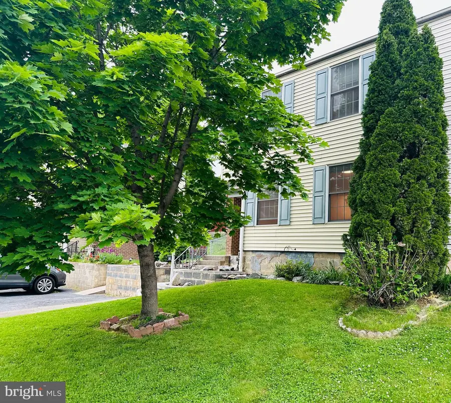 505 S 2nd St, Steelton, PA 17113 - #3