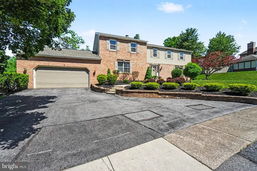 2265 Forest Hills Dr, Harrisburg, PA 17112 - #3