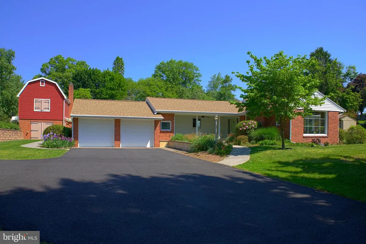 4200 Mcintosh Rd, Harrisburg, PA 17112 - #1