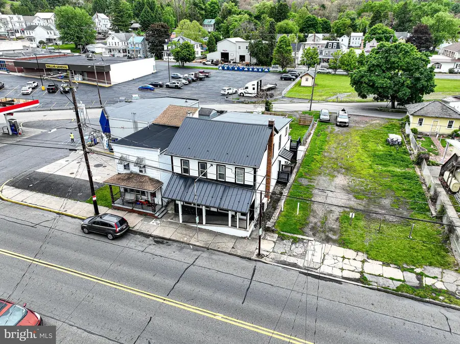 632 Main St, Lykens, PA 17048 - #3