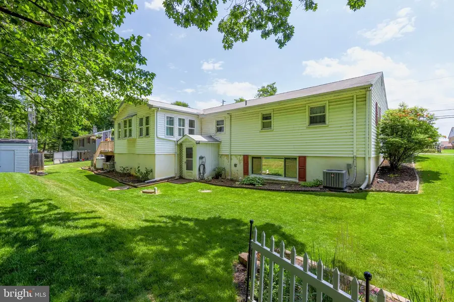 5620 Plainview Rd, Harrisburg, PA 17111 - #3