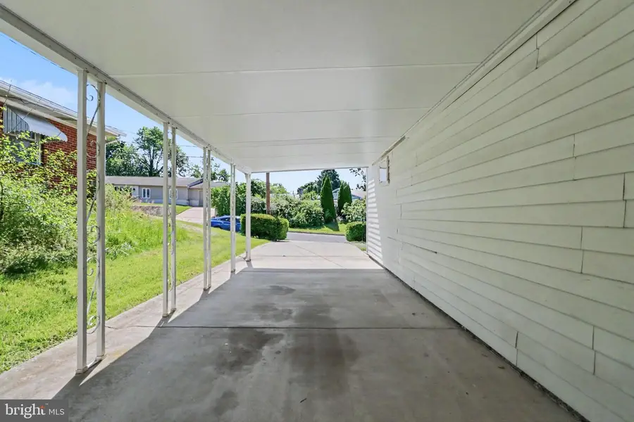 1024 Buttonwood Dr, Harrisburg, PA 17109 - #3
