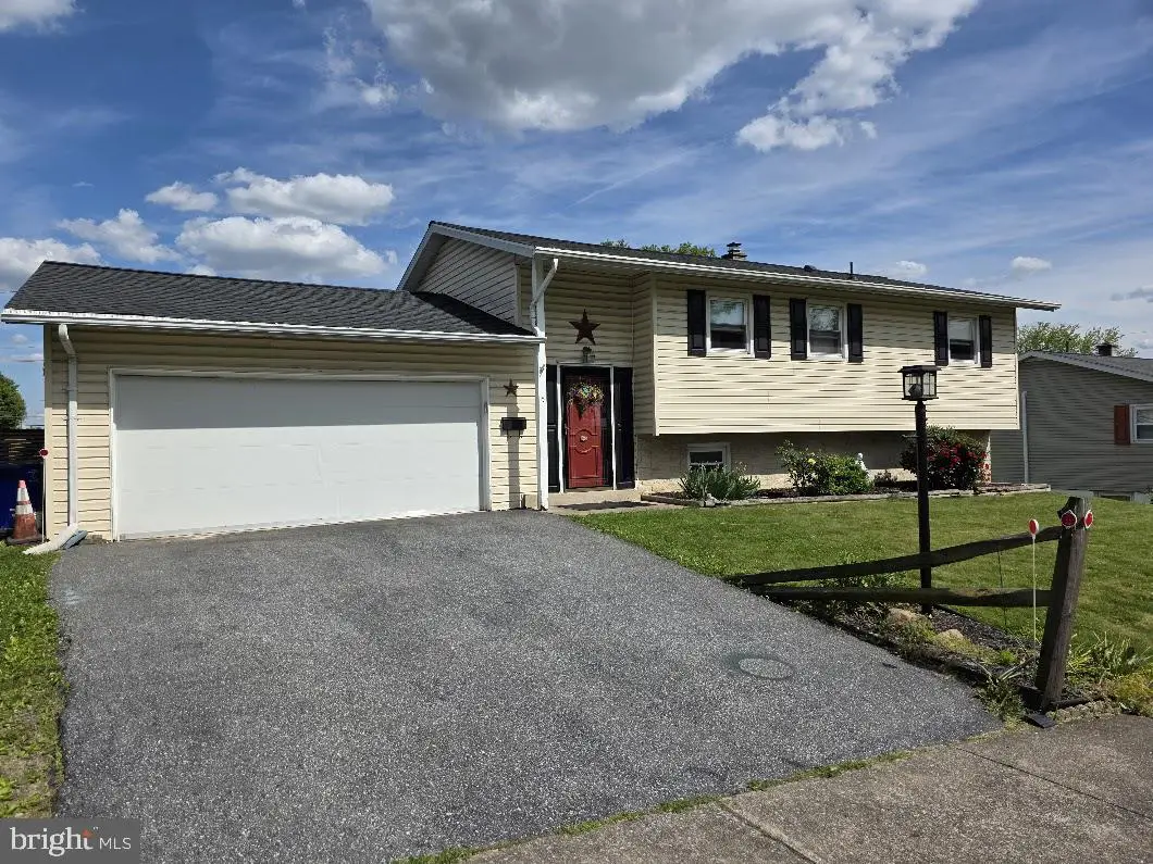 5 Heatherwood Cir, Middletown, PA 17057 - #1