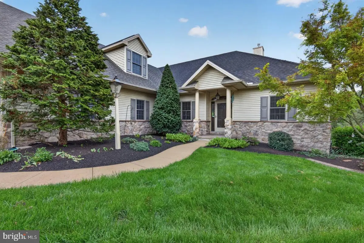 2477 Zell Ct, Hummelstown, PA 17036 - #1