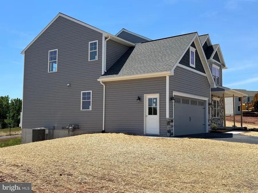 118 Foxglove Dr, Middletown, PA 17057 - #2