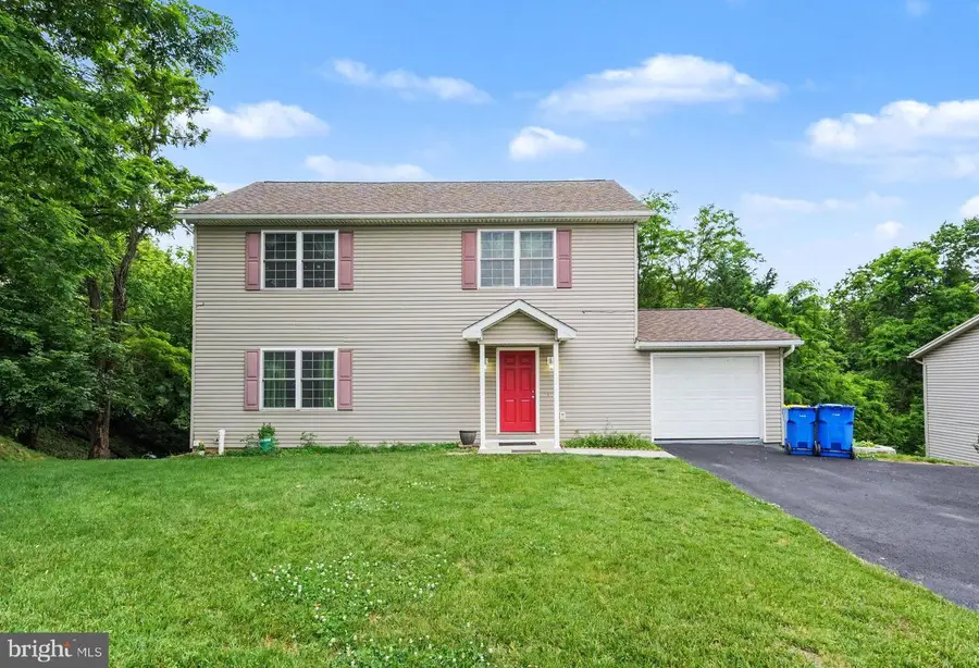 725 Lindenwood Ln, Harrisburg, PA 17113 - #2