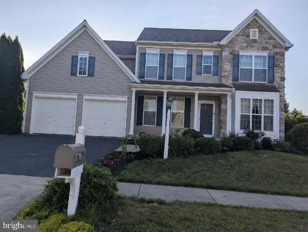 2281 Flintlock Dr, HUMMELSTOWN, PA 17036