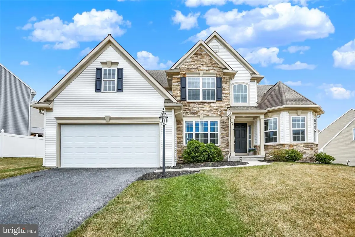 6419 Brittan Rd, Harrisburg, PA 17111 - #1