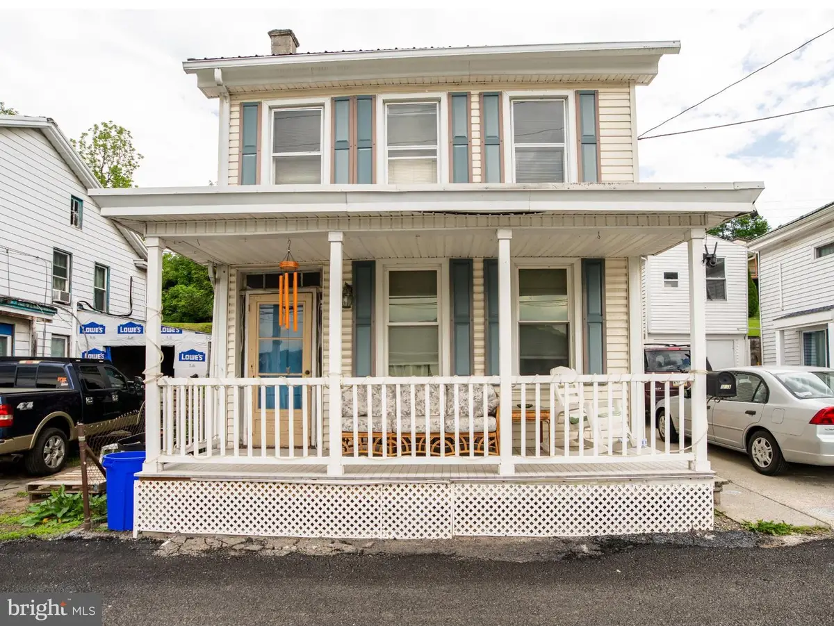 503 High St, Dauphin, PA 17018 - #1