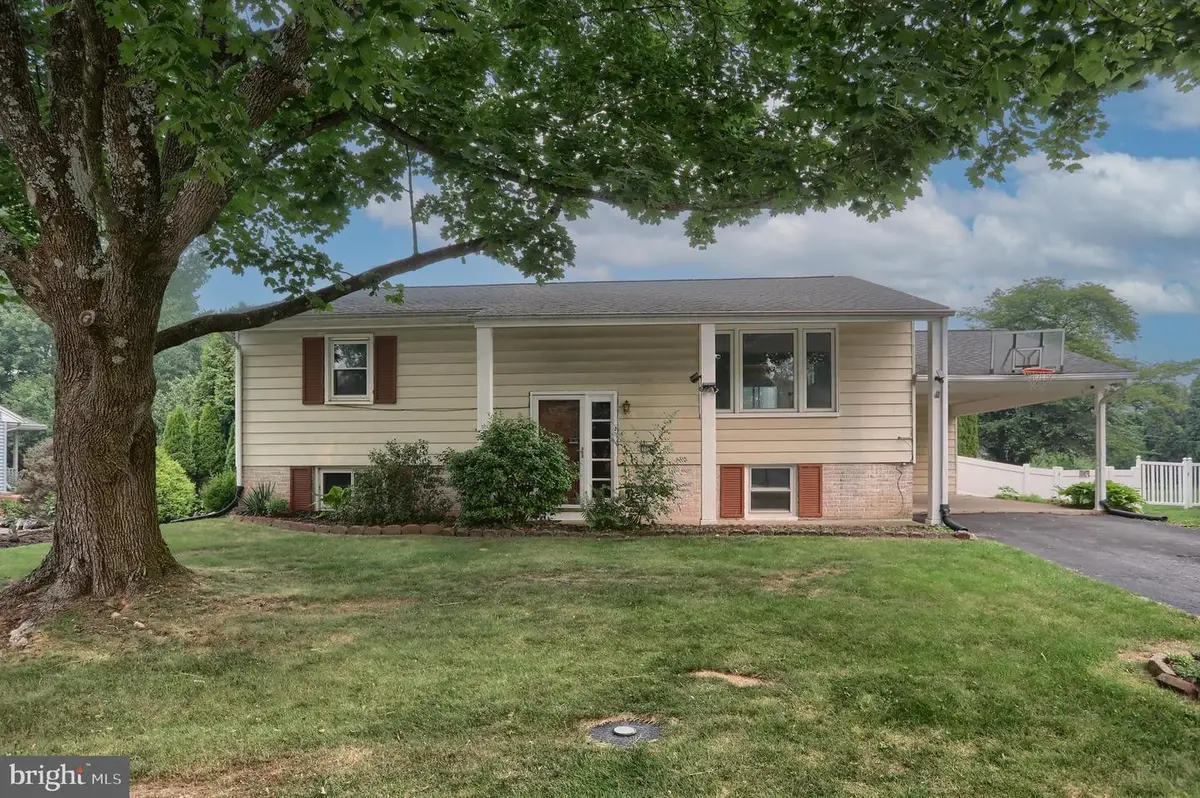1132 Cornell Dr, Hummelstown, PA 17036 - #1