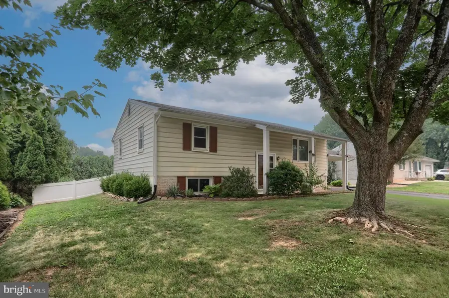 1132 Cornell Dr, Hummelstown, PA 17036 - #3