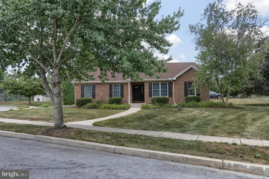 1 Sweet Arrow Dr, Hummelstown, PA 17036 - #3