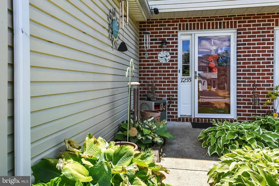 7255 Huntingdon St, Harrisburg, PA 17111 - #3
