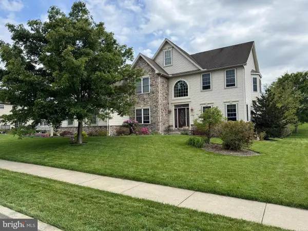 7329 Cobble Stone Dr, HARRISBURG, PA 17112